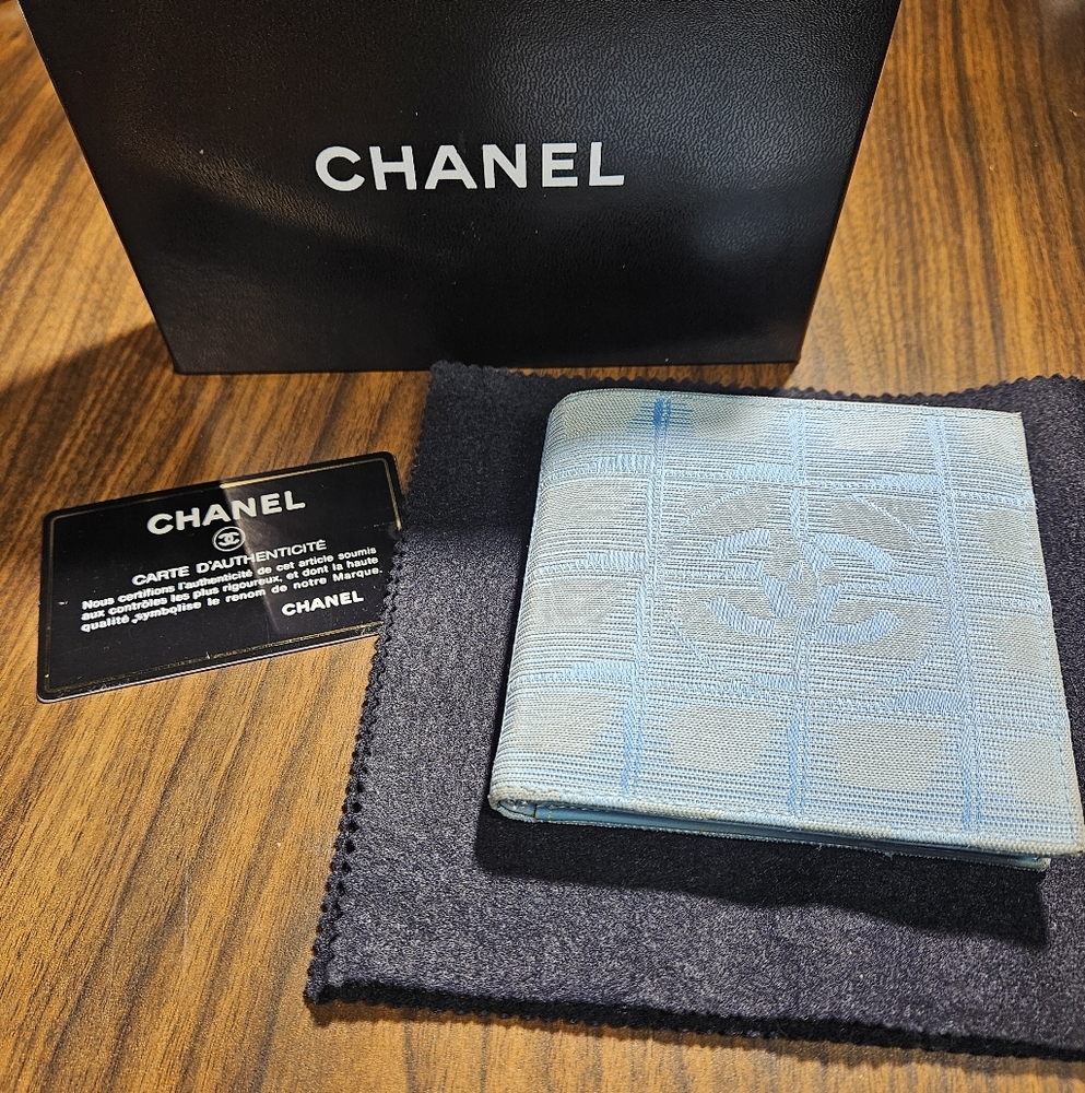 Chanel Vintage Ligne Bifold Wallet